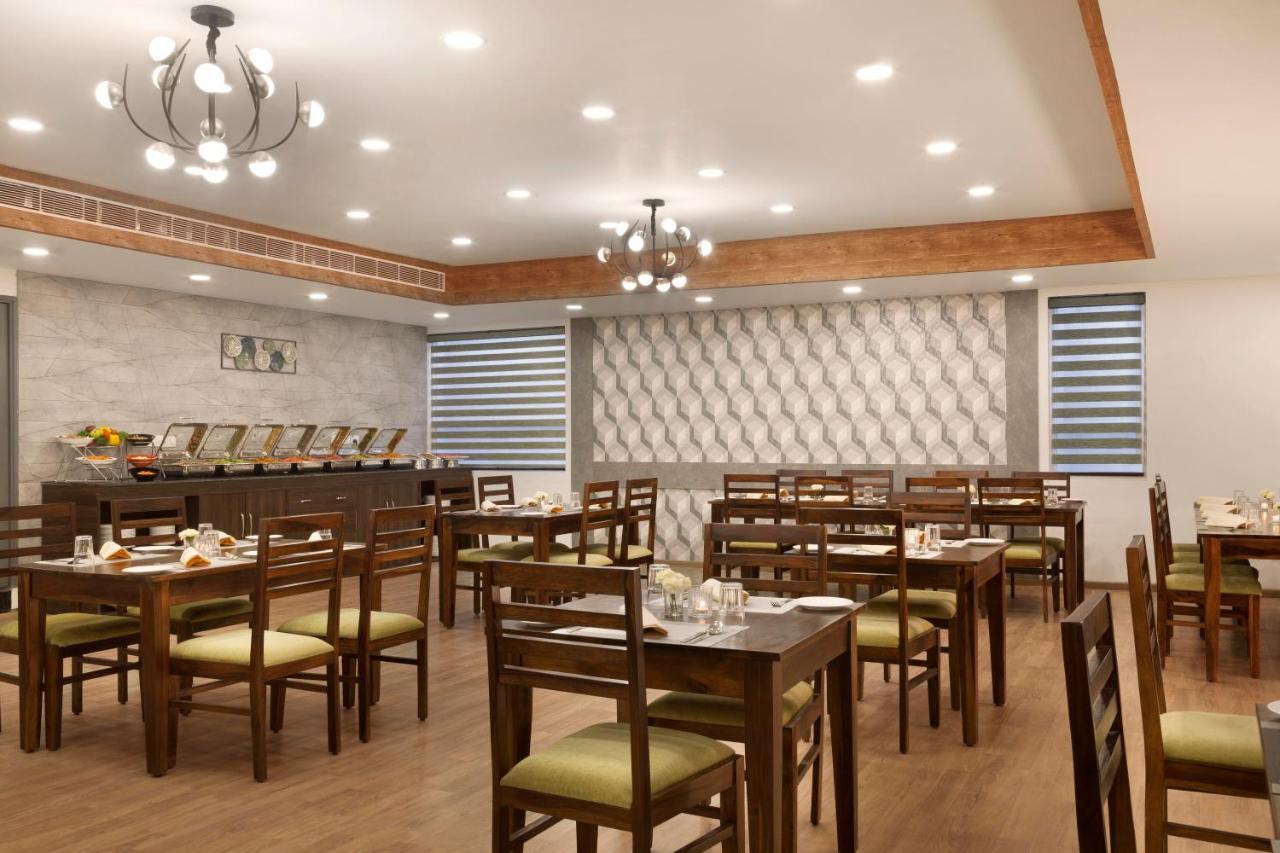 Click Hotel Jaipur, Raja Park Εξωτερικό φωτογραφία